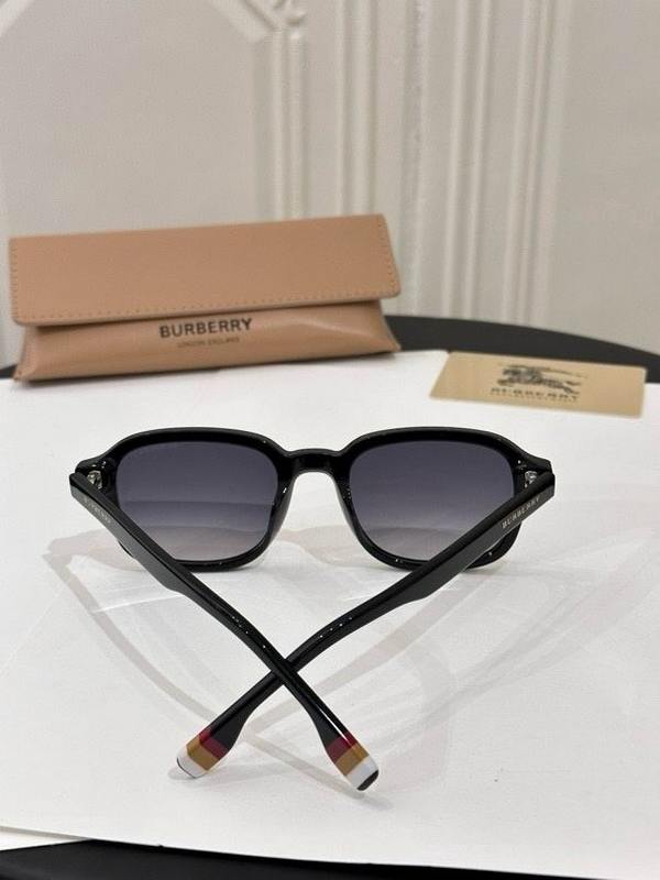 Burberry Sunglasses 138